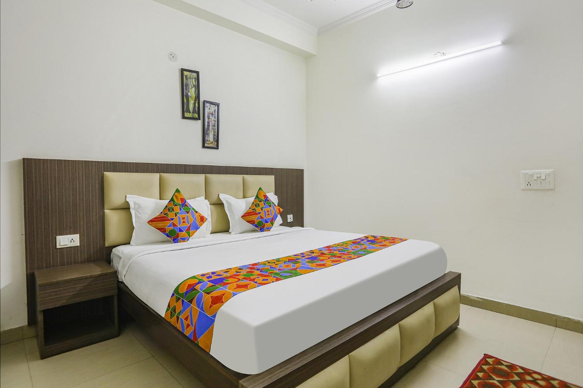 Fabhotel Corporate Stay Νόιντα Εξωτερικό φωτογραφία