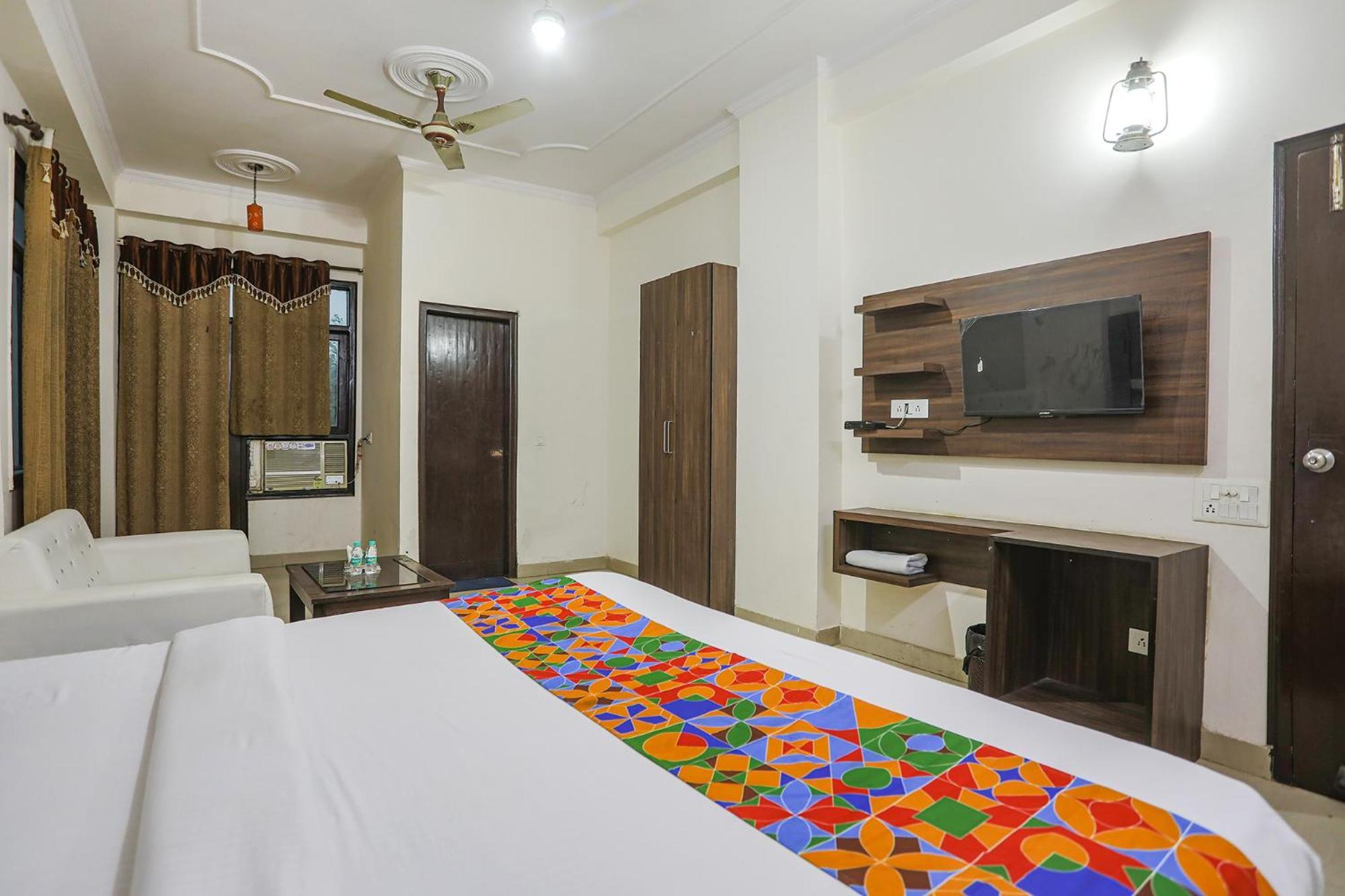 Fabhotel Corporate Stay Νόιντα Εξωτερικό φωτογραφία
